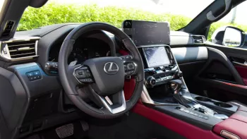 Lexus LX600 V6 3.5L 4WD Signature Edition 2023