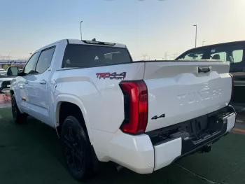 2023 Toyota tundra TRD 3.5TT , AWD , Electric Seats