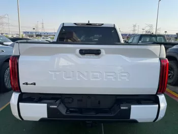 2023 Toyota tundra TRD 3.5TT , AWD , Electric Seats