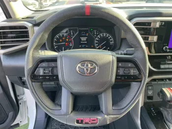2023 Toyota tundra TRD 3.5TT , AWD , Electric Seats