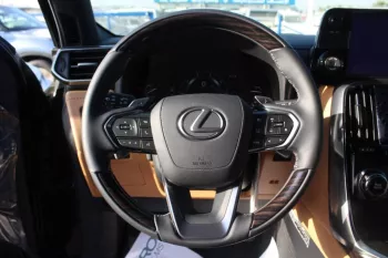 lexus LX600 signature 3.5L 2023 fully loaded
