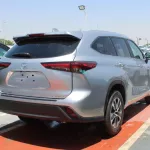 TOYOTA HIGHLANDER XLE 2.4L PETROL 2023 - Thumbnail 3