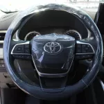 TOYOTA HIGHLANDER XLE 2.4L PETROL 2023 - Thumbnail 10