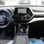TOYOTA HIGHLANDER XLE 2.4L PETROL 2023 - Thumbnail 15