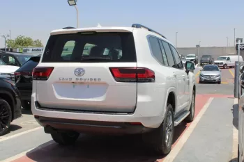 TOYOTA LAND CRUISER 3.3L DIESEL 2023
