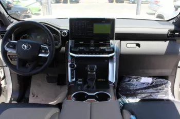 TOYOTA LAND CRUISER 3.3L DIESEL 2023