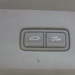 KIA CARNIVAL 3.5L 9 Seats 2023 - Thumbnail 24