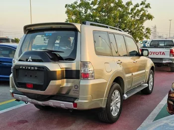 MITSUBISHI PAJERO 2018 USED 3.8L petrol 6cyl gold color