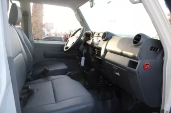 LHD - TOYOTA LANDCRUISER 79 4.2L DIESEL DOUBLE CAB 4WD STD - MANUAL - 2023