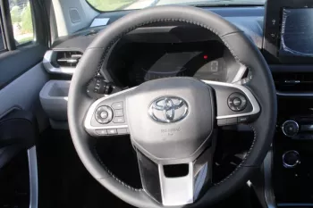LHD - TOYOTA VELOZ 1.5L PETROL GLX AUTO - 2023