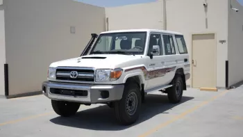 Toyota Land Cruiser HardTop LX 4WD V8 2023