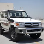 Toyota Land Cruiser HardTop LX 4WD V8 2023 - Thumbnail 3
