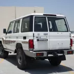 Toyota Land Cruiser HardTop LX 4WD V8 2023 - Thumbnail 4