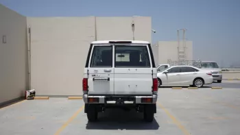 Toyota Land Cruiser HardTop LX 4WD V8 2023