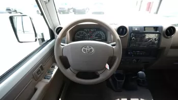Toyota Land Cruiser HardTop LX 4WD V8 2023