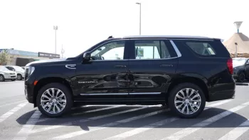 GMC Yukon Denali 2023 V8