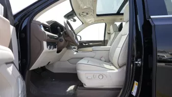 GMC Yukon Denali 2023 V8
