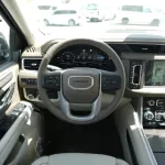 GMC Yukon Denali 2023 V8 - Thumbnail 14