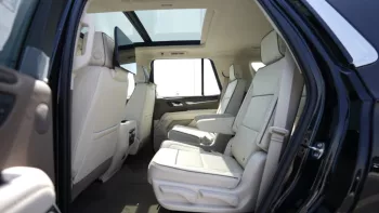 GMC Yukon Denali 2023 V8