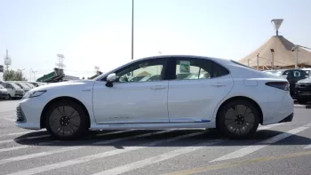 Toyota Camry Hybrid GLE X 2.5L 2023
