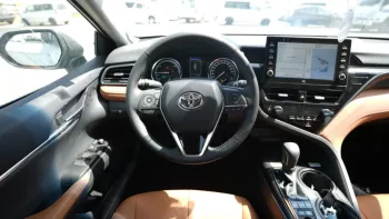 Toyota Camry Hybrid GLE X 2.5L 2023