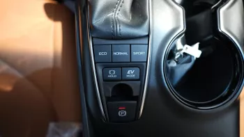 Toyota Camry Hybrid GLE X 2.5L 2023