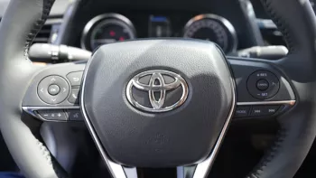 Toyota Camry Hybrid GLE X 2.5L 2023