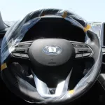 Hyundai SantaFe 2.5l petrol 2023 full option - Thumbnail 9