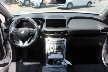 Hyundai SantaFe 2.5l petrol 2023 full option