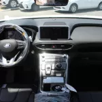 Hyundai SantaFe 2.5l petrol 2023 full option - Thumbnail 13