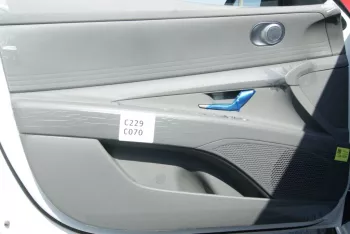 LHD - HYUNDAI ELANTRA 1.6L PETROL 2WD PREMIER PLUS AUTO - 2023