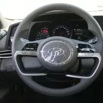 LHD - HYUNDAI ELANTRA 1.6L PETROL 2WD PREMIER PLUS AUTO - 2023 - Thumbnail 16
