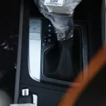 LHD - HYUNDAI ELANTRA 1.6L PETROL 2WD PREMIER PLUS AUTO - 2023 - Thumbnail 19