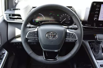 2023 MODEL TOYOTA SIENNA XLE WOODLAND EDITION HYBRID 2.5L AWD 8-SEATER AUTOMATIC.