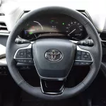 2023 MODEL TOYOTA SIENNA XLE WOODLAND EDITION HYBRID 2.5L AWD 8-SEATER AUTOMATIC. - Thumbnail 7