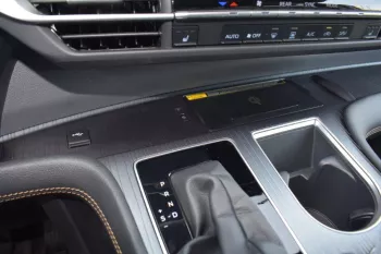 2023 MODEL TOYOTA SIENNA XLE WOODLAND EDITION HYBRID 2.5L AWD 8-SEATER AUTOMATIC.