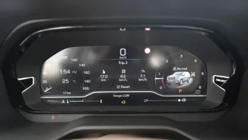 GMC Denali Yuken Black Edition 2023 V8