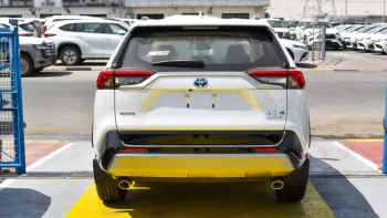 Toyota Rav4 Hybrid 2023 with Sunroof 4Cyl