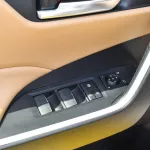 Toyota Rav4 Hybrid 2023 with Sunroof 4Cyl - Thumbnail 8