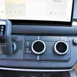 LAND ROVER DEFENDER P400 3.0L PETROL 2023 - Thumbnail 15