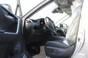 Toyota RAV4 2.0L Petrol 4WD Full option high suffix 2023 model