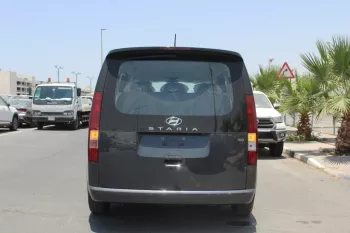 Hyundai Staria 3.5l petrol 2023 fwd