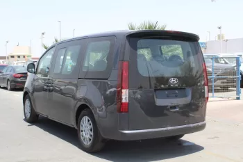 Hyundai Staria 3.5l petrol 2023 fwd