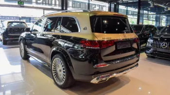 Mercedes Benz GLS600 Maybach 4.0L PETROL 2022