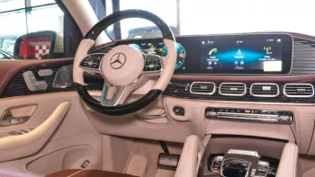 Mercedes Benz GLS600 Maybach 4.0L PETROL 2022