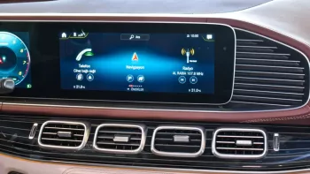 Mercedes Benz GLS600 Maybach 4.0L PETROL 2022