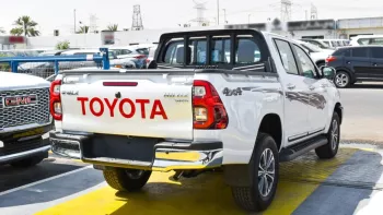 Toyota Hilux GLX SR5 A/T 2023 4WD 2.7L