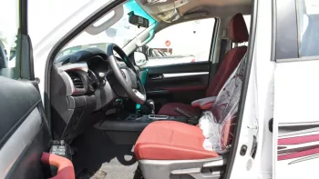 Toyota Hilux GLX SR5 A/T 2023 4WD 2.7L