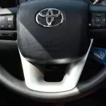 Toyota Hilux GLX SR5 A/T 2023 4WD 2.7L - Thumbnail 11