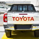 Toyota Hilux GLX SR5 A/T 2023 4WD 2.7L - Thumbnail 15